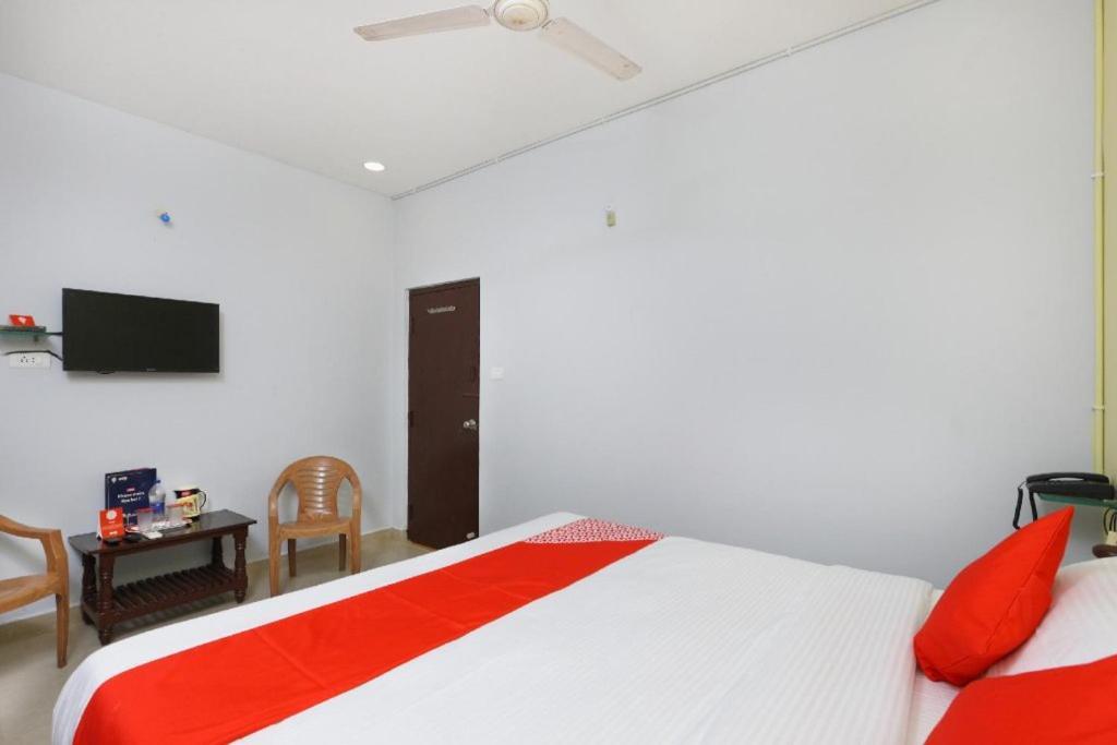 Sai Golden Rooms Tirupati Exterior photo