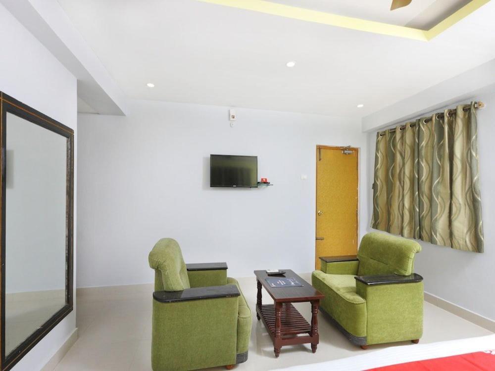 Sai Golden Rooms Tirupati Exterior photo